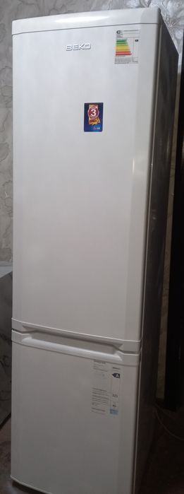 Продам холодильник