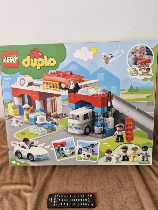 Конструктури Лего чисто нови