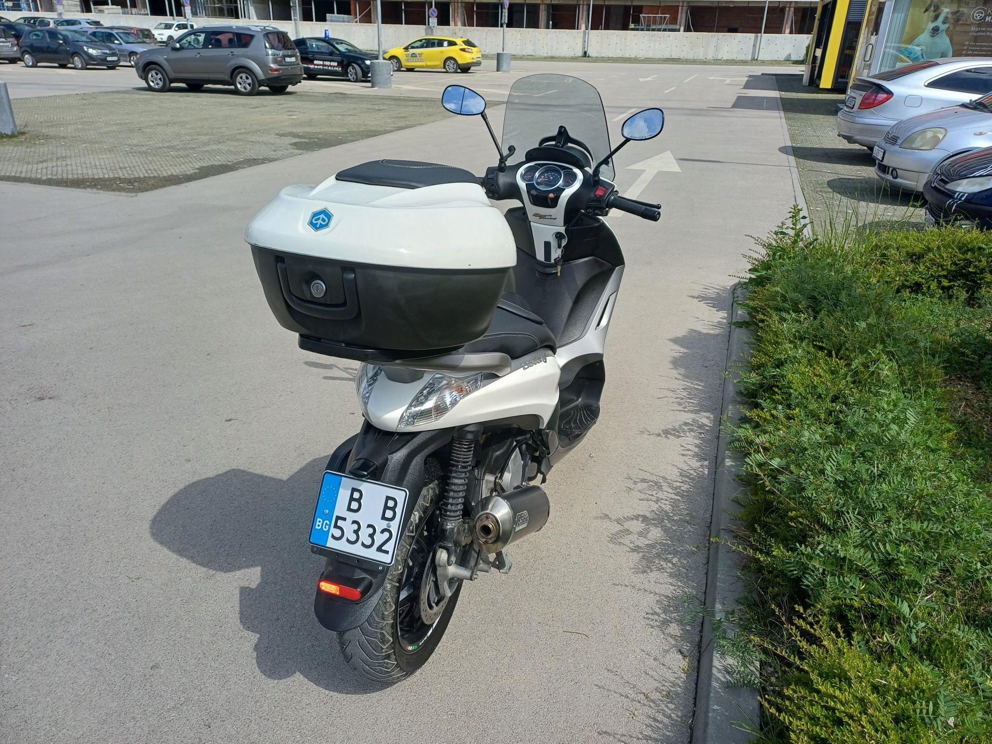 Скутер Piaggio Beverley 350