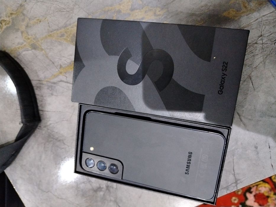 Samsung  Galaxy s 22