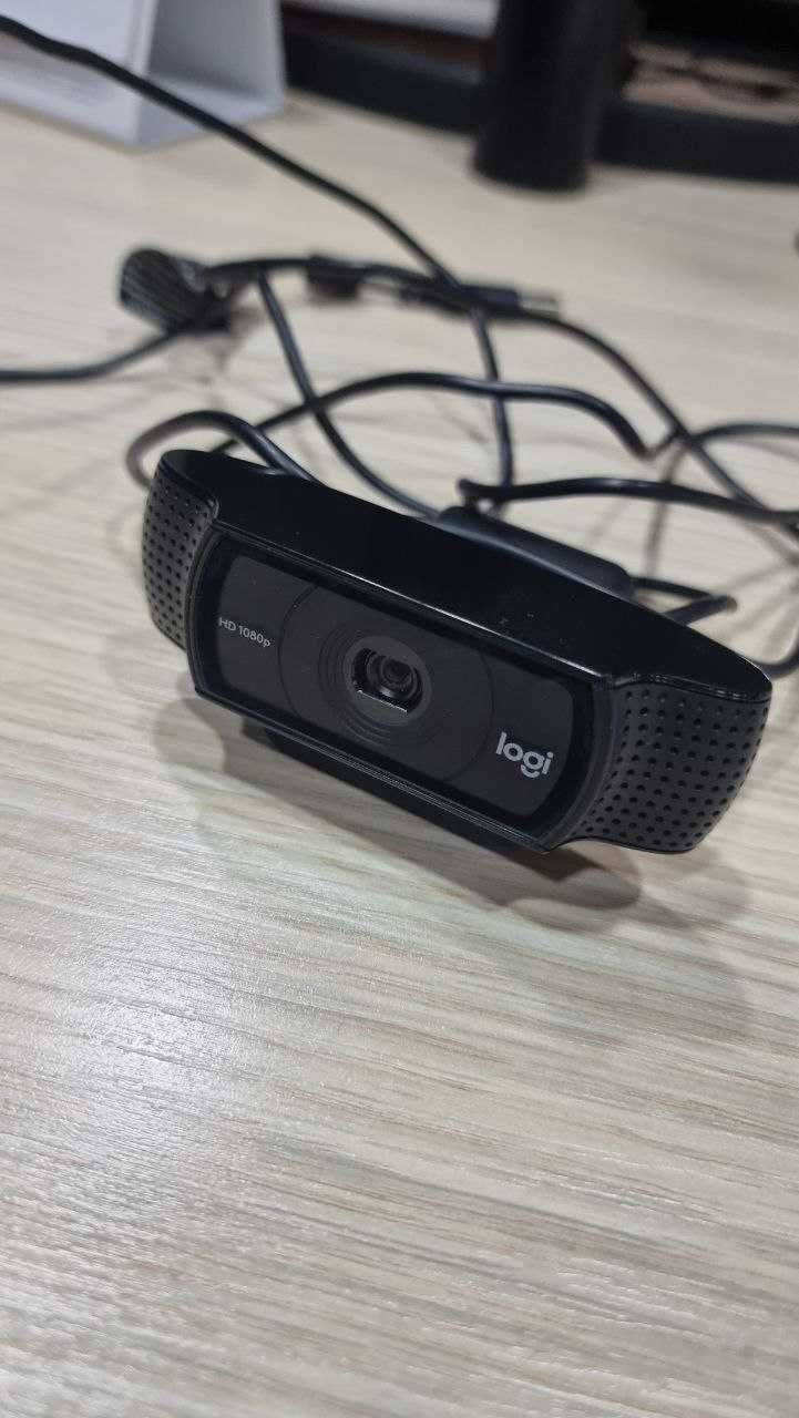 Веб-камера Logitech C920