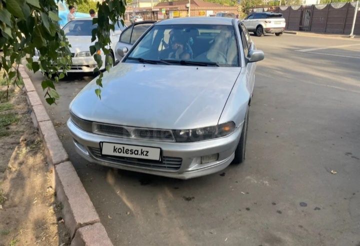 Продам машину Митсубиси Галант
