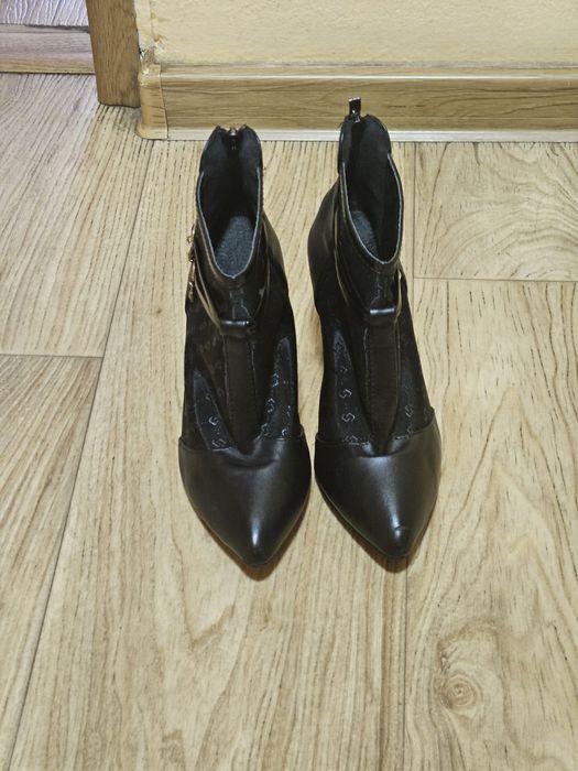 Pantofi de damă marca Shein