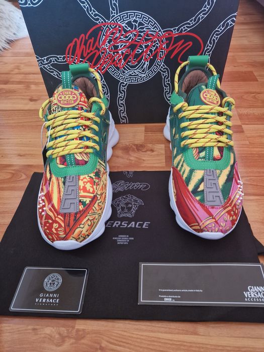 Adidași Versace Chain Reaction