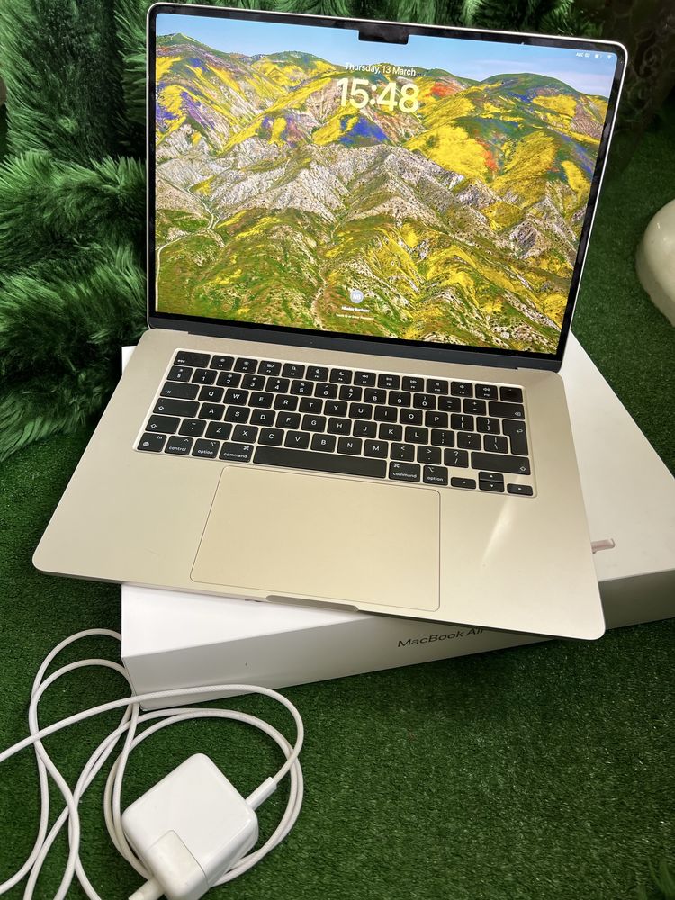 Macbook Air 15 “ 2025