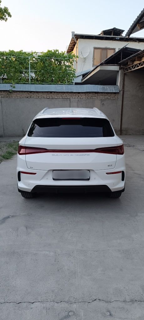 Byd e 2 kraska top tozza 405 km