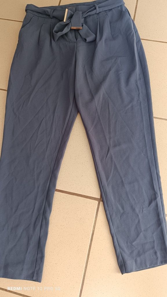 Pantaloni eleganți sau office 40