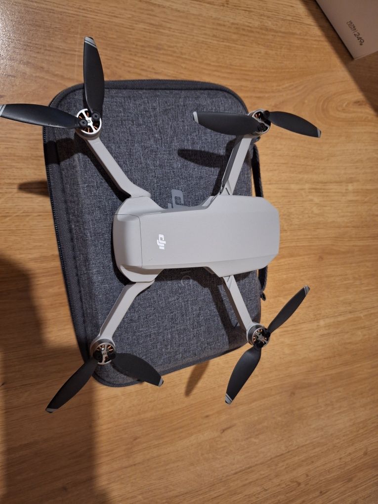 Дрон Dji mavic mini Fly More Combo