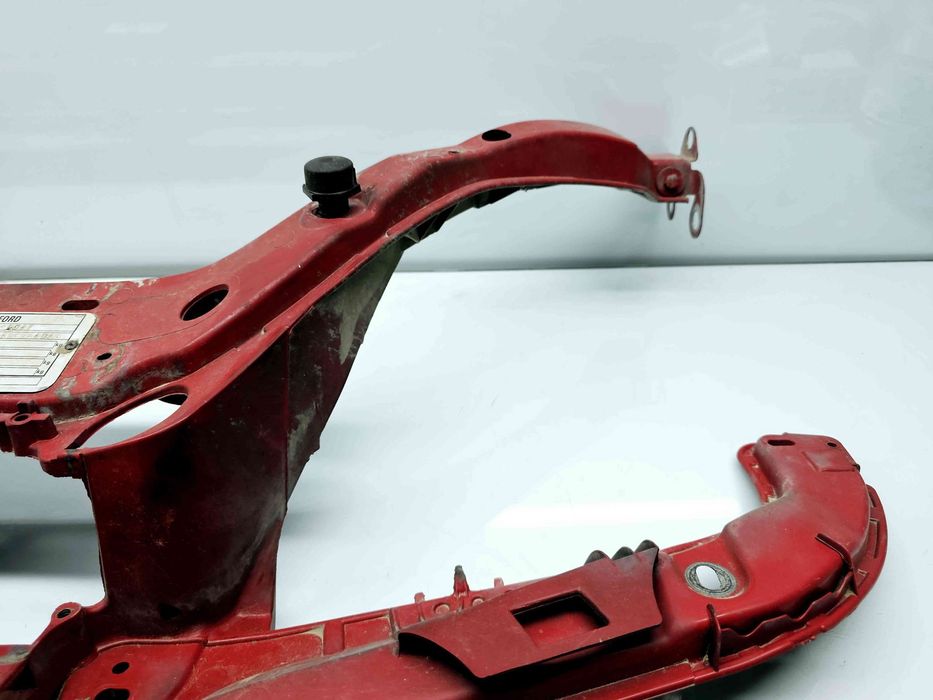 Trager Ford Focus 1 [Fabr 1998-2005] OEM