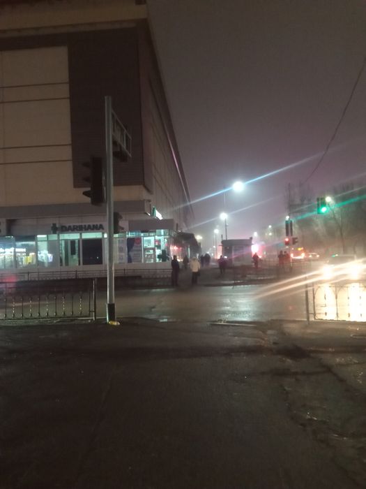 Отдам даром шкаф стол кровать разбирать и выносить с 5этажа