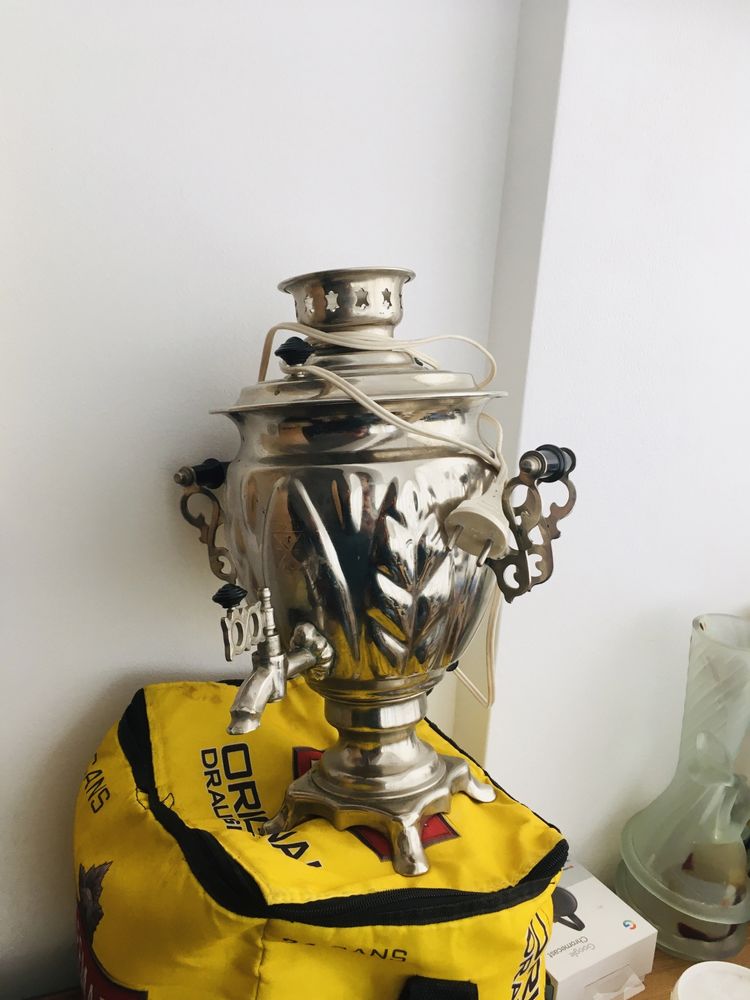 Samovar original de 3 litri , 1000 wati