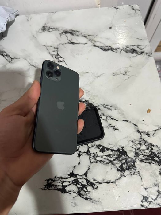 iPhone 11 pro idial holatda