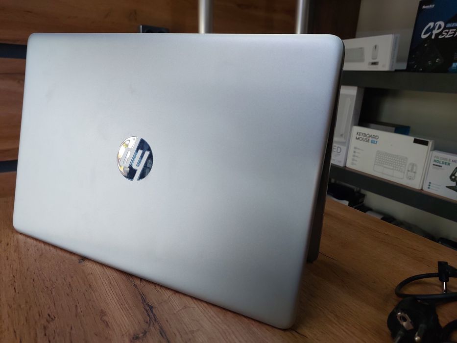 Hp Core i3 12-pokoleniya