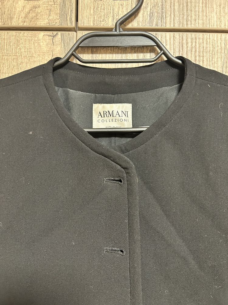 Armani блейзър