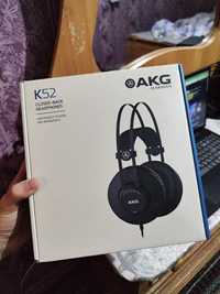 Студийные наушники AKG K52