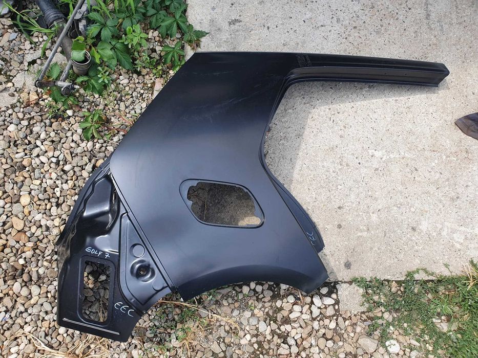 aripa dreapta/stanga spate golft 7 hatchback