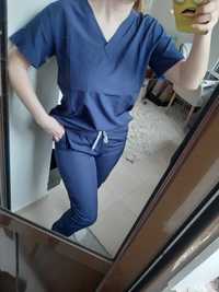 Costum chirurgical bleumarin albastru inchis marime S