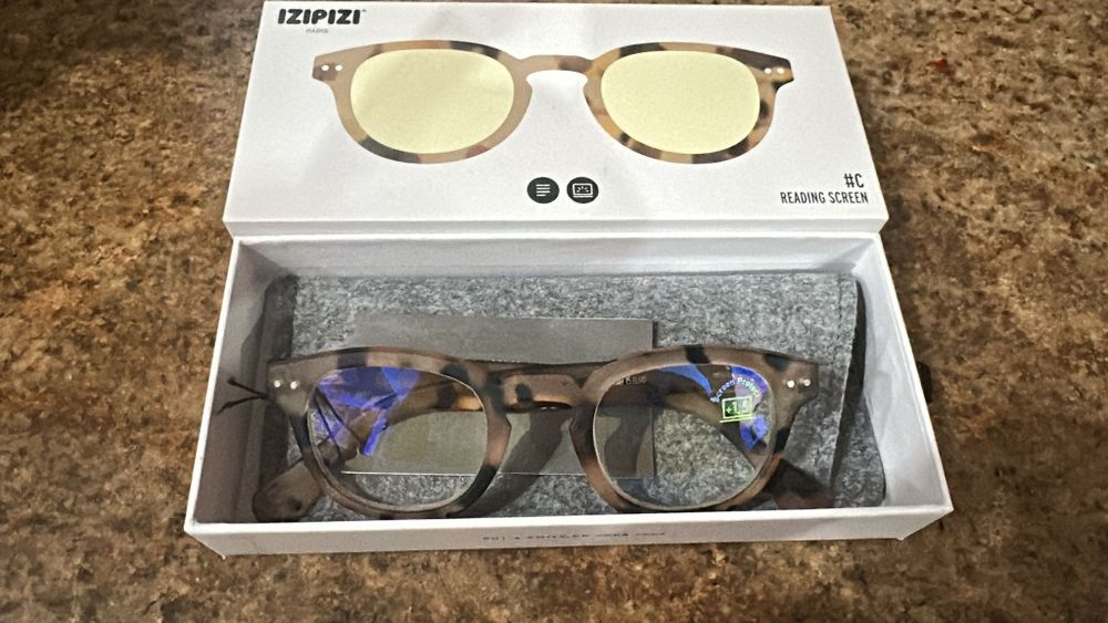 ochelari izipizi +0 . 1,5 .+2,5. +1,5.