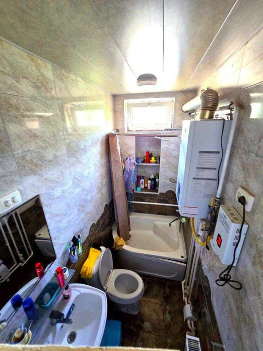 Ховли Сотилади 4 хона 6.45 сотик Тайер уй  Ботаника Ешлик м. Кибрай рн