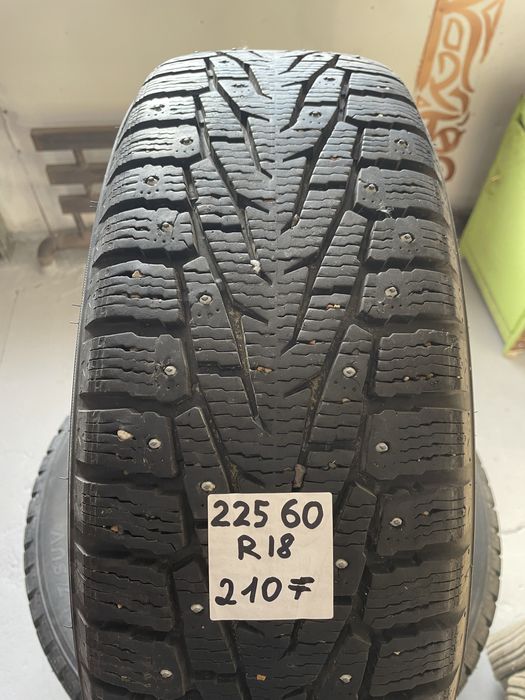 Nokian  225/60Р18 шипованые