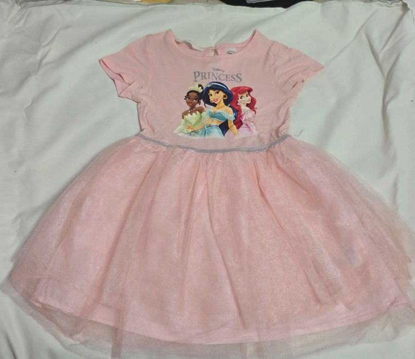 Rochie cu aripi,.curcubeu de la H&M