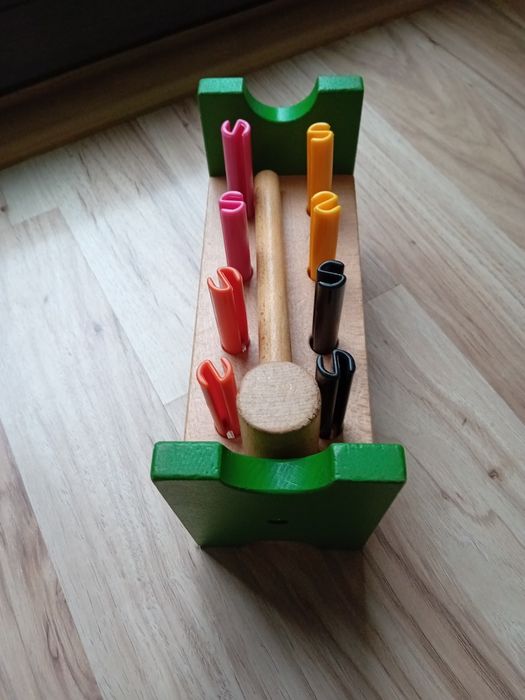 UPPSTa ikea Joc lemn masiv cu ciocan multicolor bebe bebelusi masiv