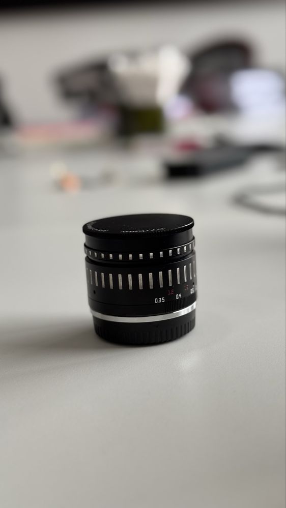 Obiectiv TTartisan f0.95, 35mm, Fuji X