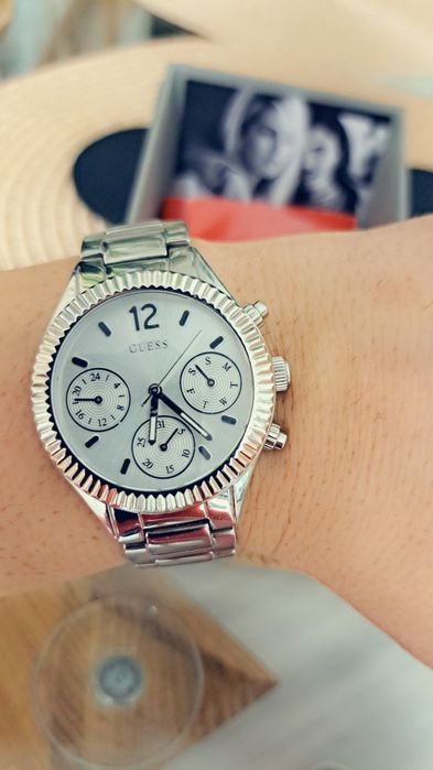 Ceas dama Guess cronograf original W0323L1 in cutie