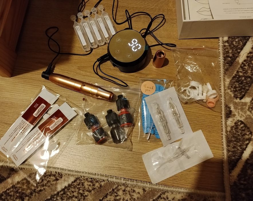 Машинка за грим  и красота