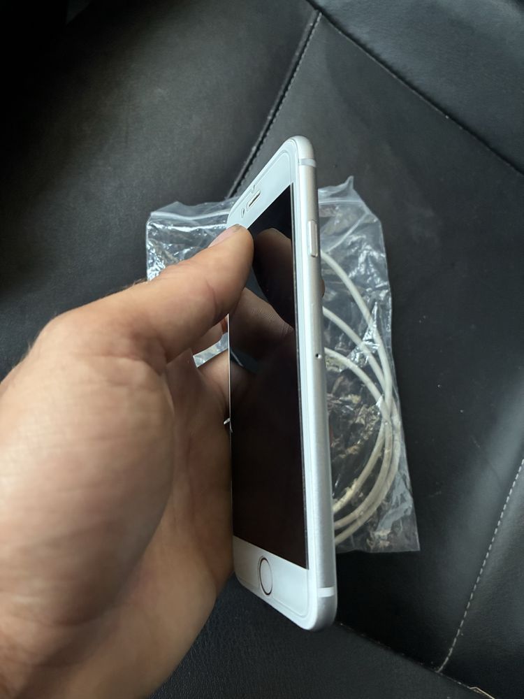 Iphone 8 256GB Silver/White Перфектен!