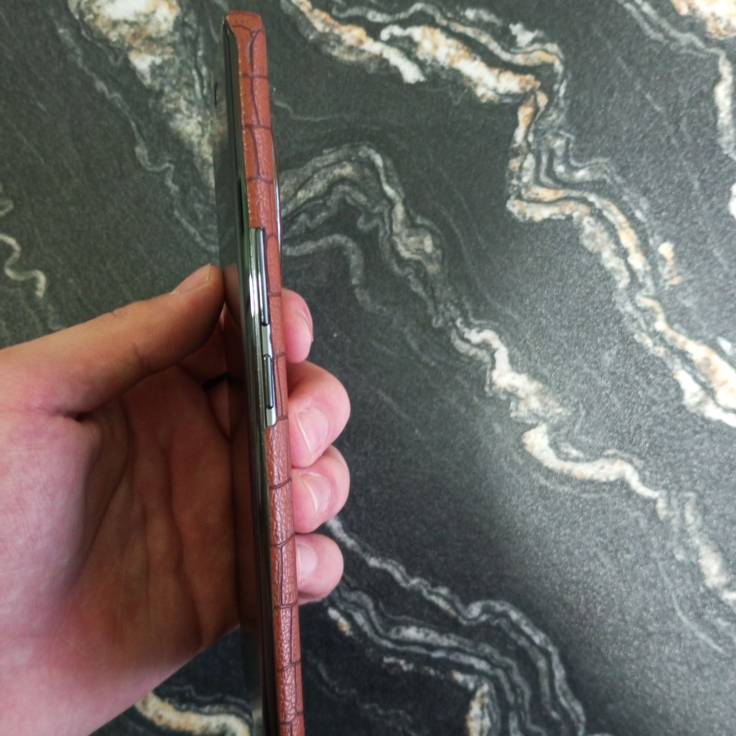 Sotiladi : Honor x9c 8/256