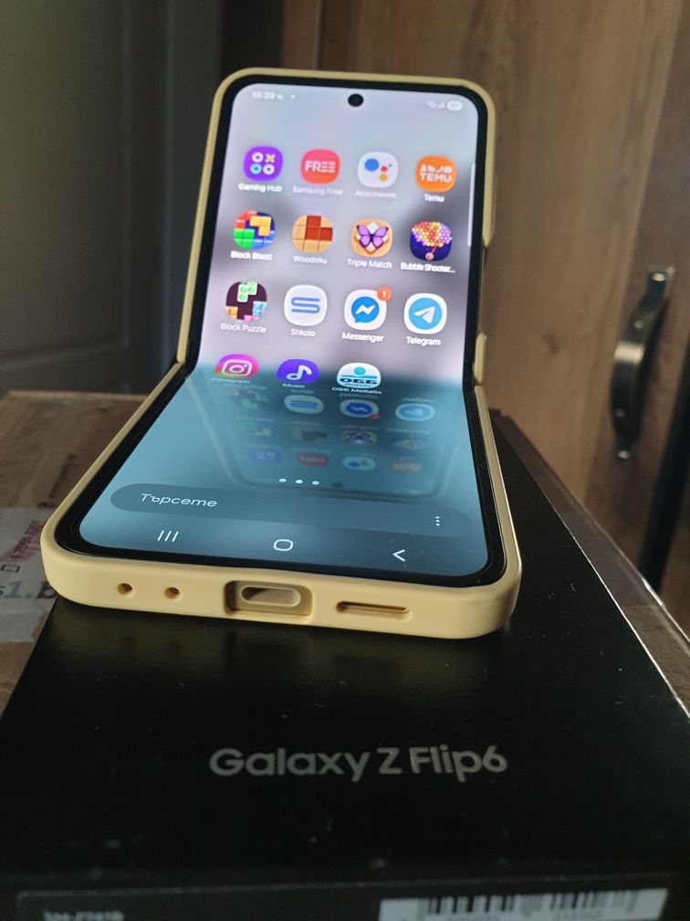 Samsung  Galaxy Z Flip6  +гаранция А1