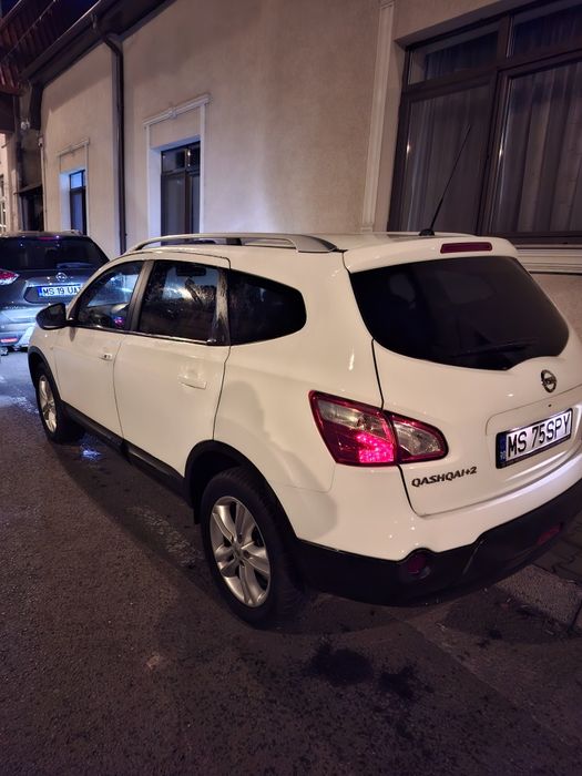 Urgent vând Nissan Qashqai+2 2013