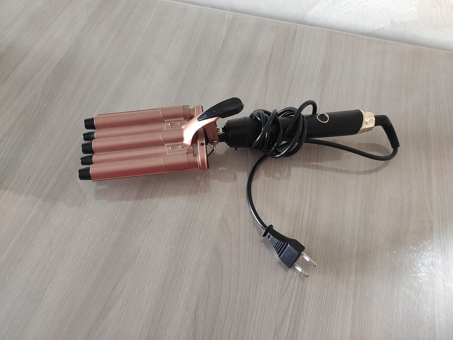 Продам плойку новую