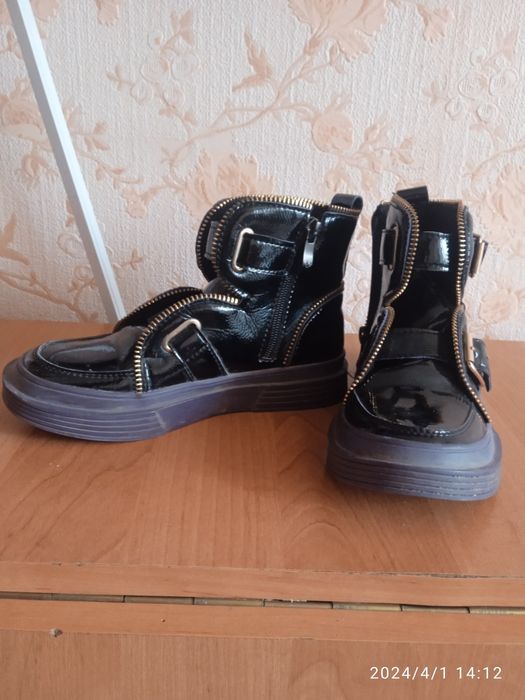 Продам детские полусапожки осень-весна