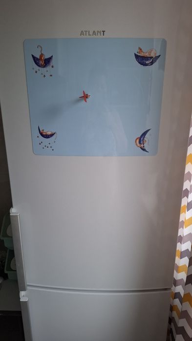 Продам холодильник Атлант