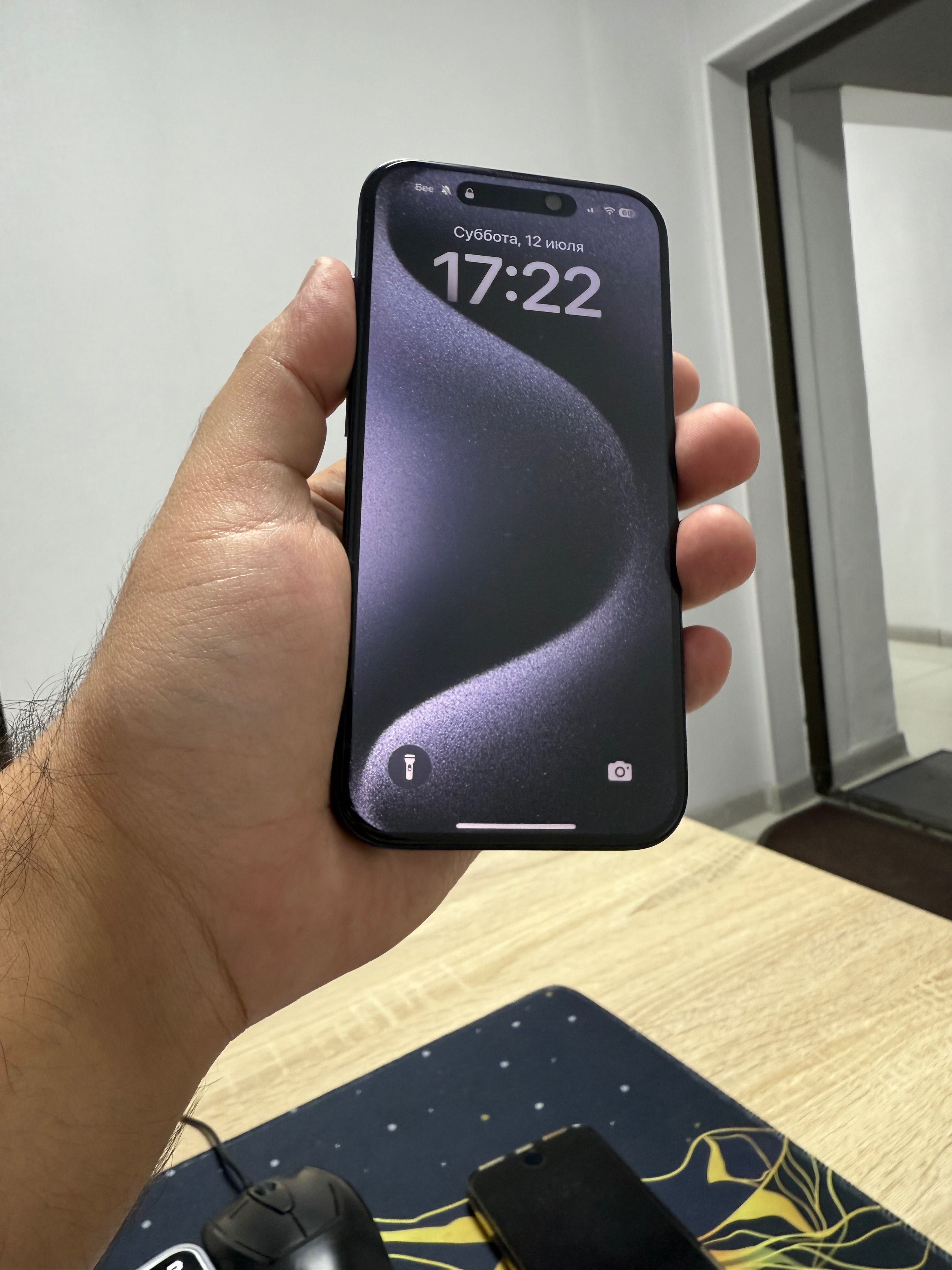 Iphone 15 pro 256 esim