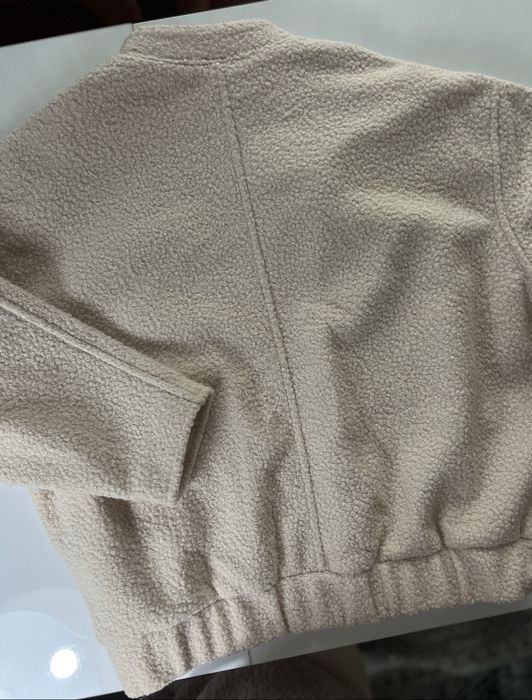 Ново яке H&M букле бомбер