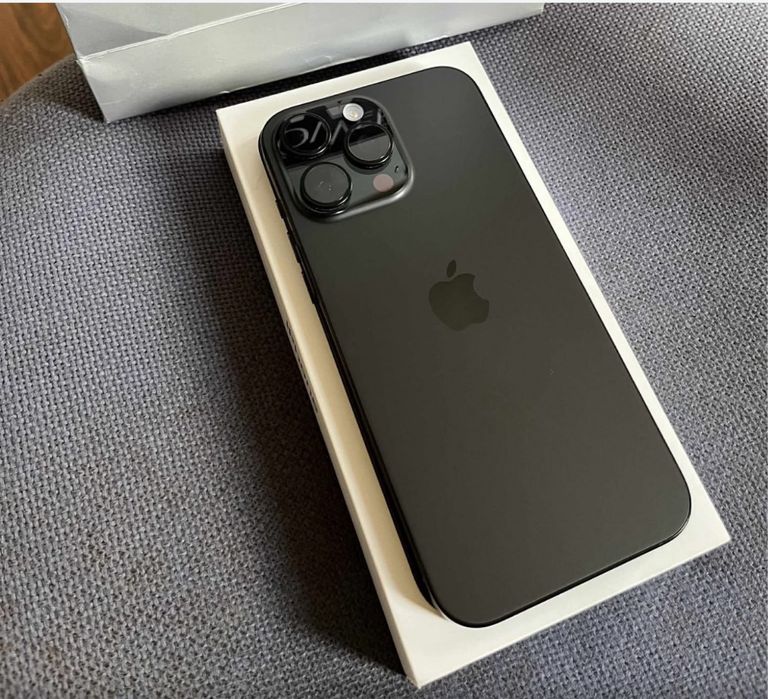 Iphone 16 pro max 256 GB Black! Factura!Garantie iStyle! Baterie 100%!