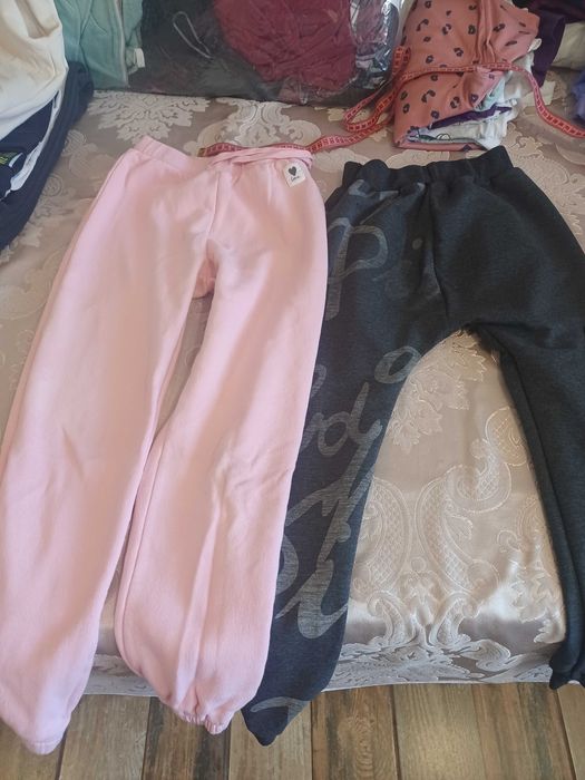 Тениски 134/140 момиче долнища