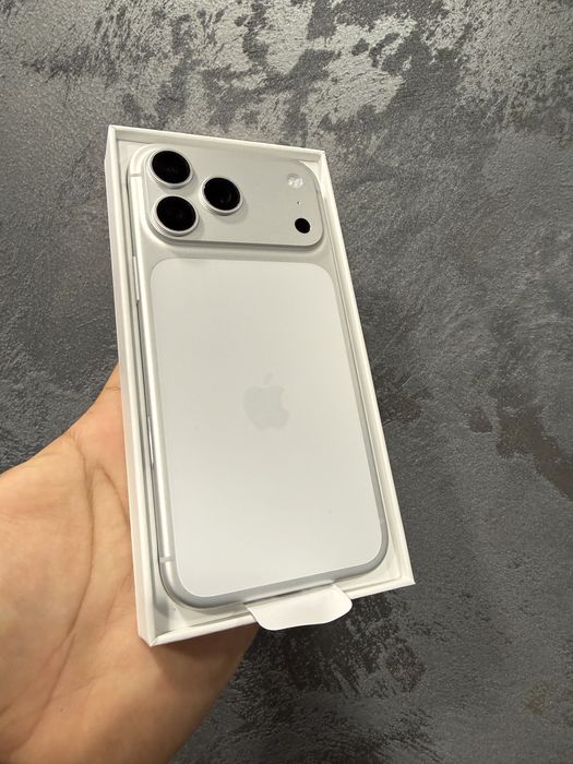 Iphone 17 Pro Max Neactivat Amanet SZ Non Stop