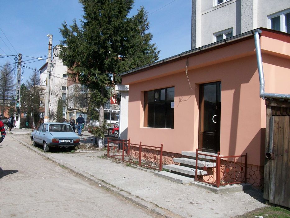 INCHIRIEZ SPATIU COMERCIAL Vizavi de spital Viseu de Sus