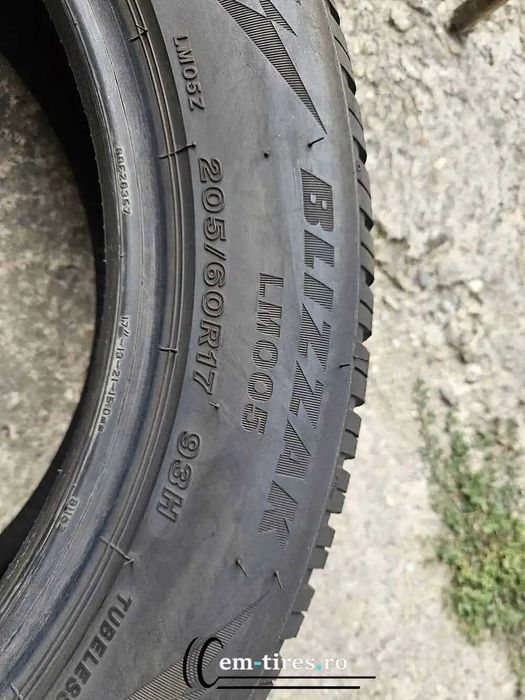 SET 2 Anvelope Iarna 205/60 R17 BRIDGESTONE Blizzak LM005 93H