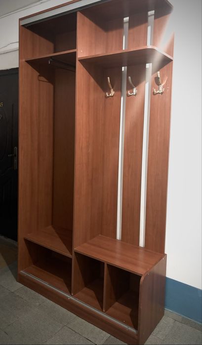 Шкаф для прихожей