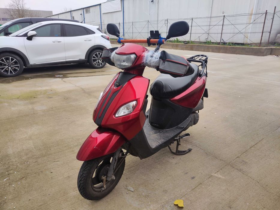 Gasoline Scuter 50cc perfect condition