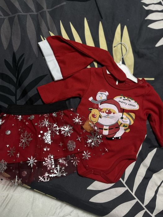 продам новогодний костюм на новорожденую девочку