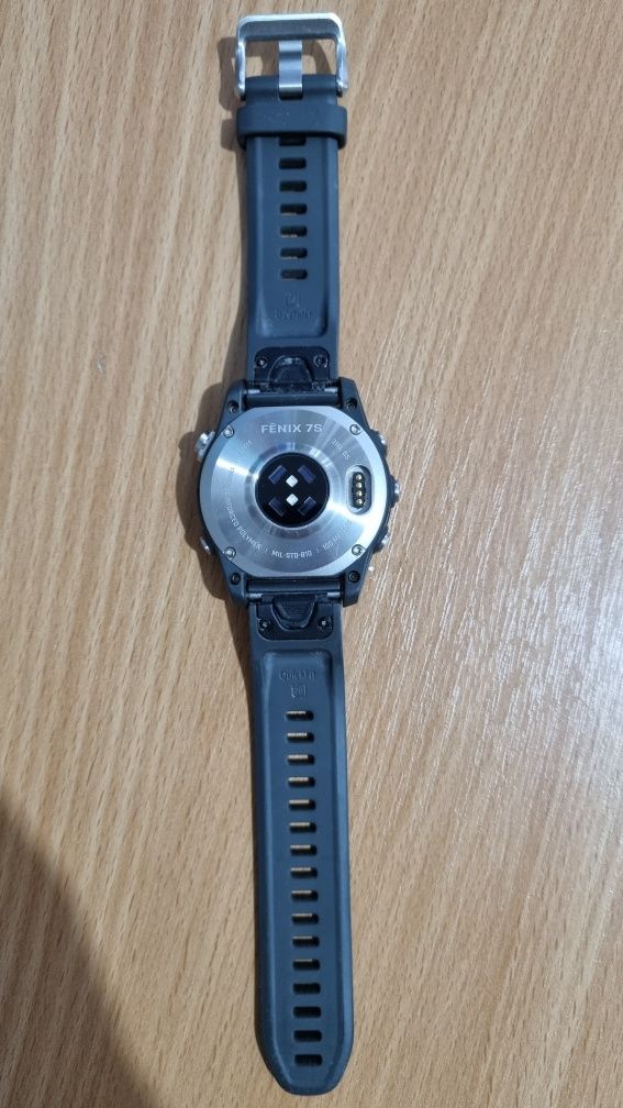 Vând Ceas GARMIN FENIX 7S, 42 mm, Silver/Graphite.