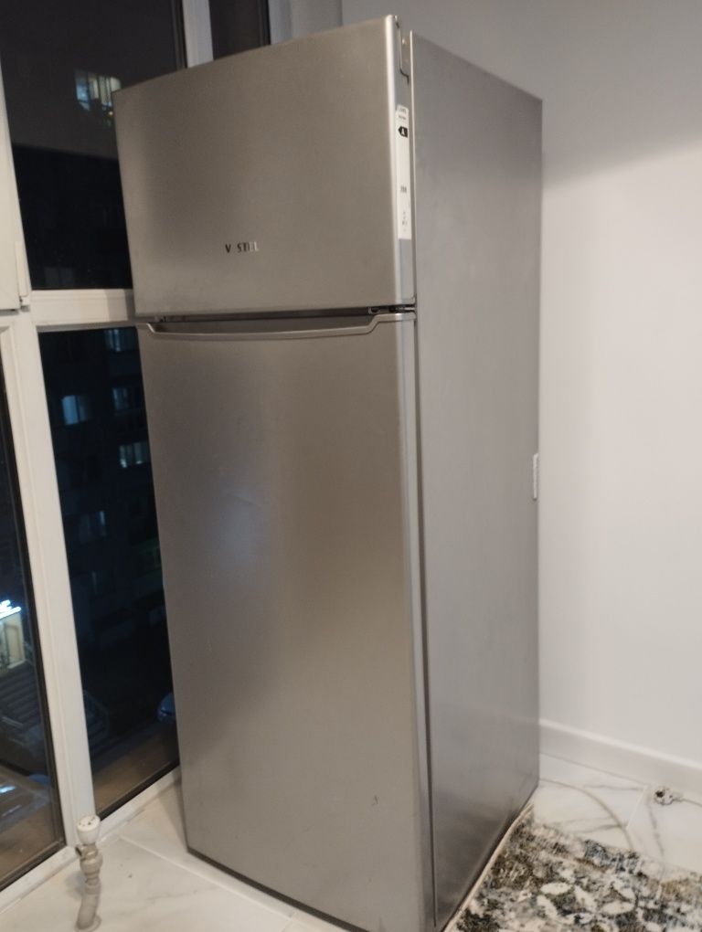 Продам холодильник Vestel в хорошем состоянии