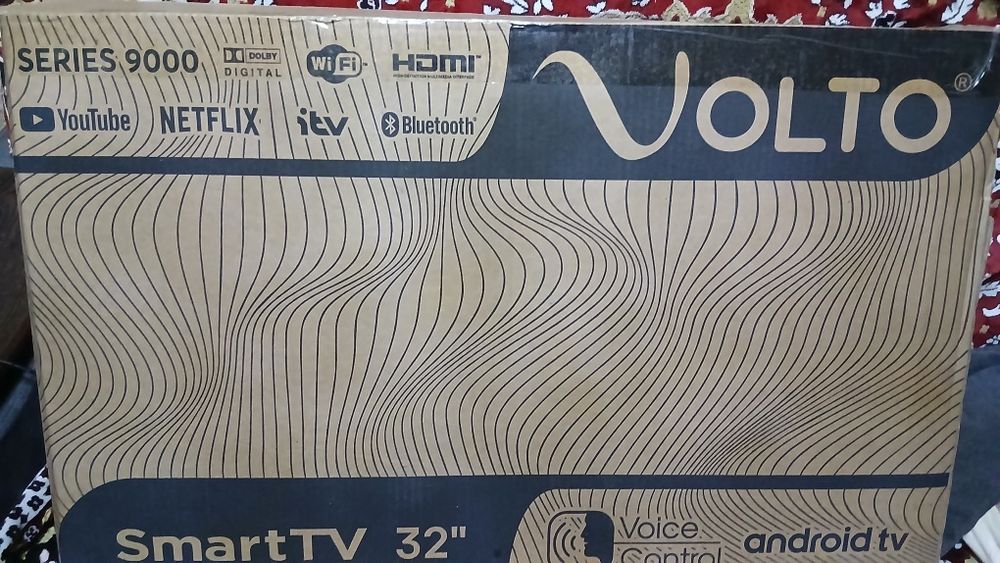 Продается новый телевизор 32", смарт