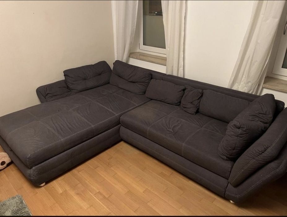 Canapea extensibilă cu spațiu pentru depozitare